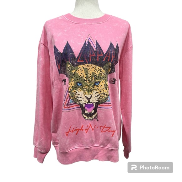 Pink Def Leppard Band Sweatshirt - Picture 2 of 6
